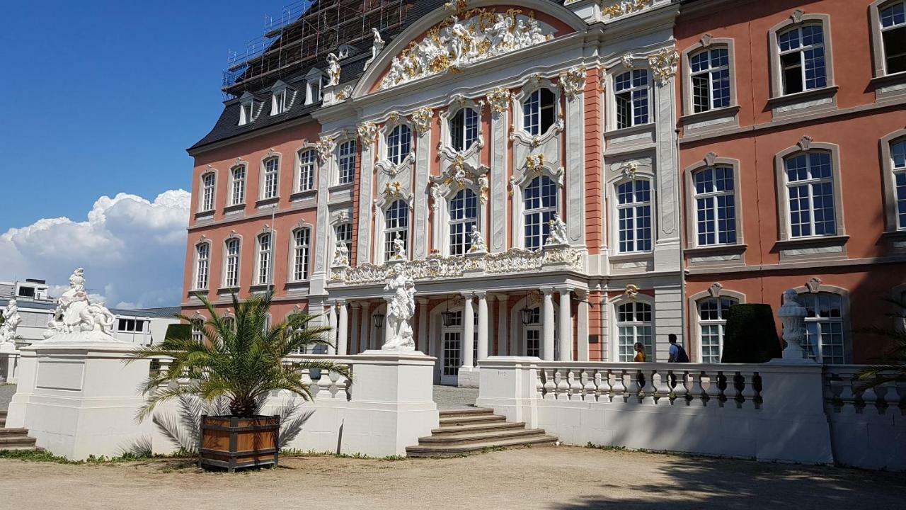 Fewosa Trier-Tarforst Exteriör bild
